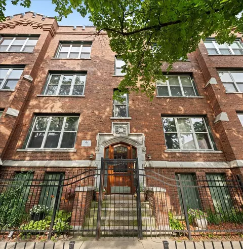 7510 N Greenview Ave #3, Chicago, IL 60626