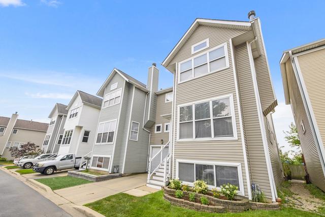 4234 N Kolmar Ave #D, Chicago, IL 60641