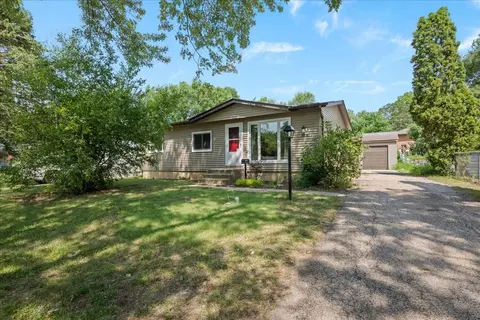 1108 S 10th Ave, Saint Charles, IL 60174