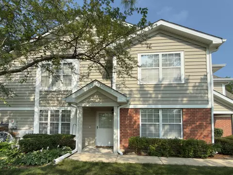 322 Winfield Ct #-, Schaumburg, IL 60194