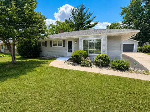 5005 Carol Ct, Rockford, IL 61108