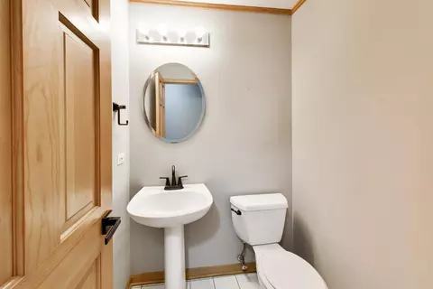 Bath - 24902 W Ambrose Rd, Plainfield, IL 60585 photo 1 of 3