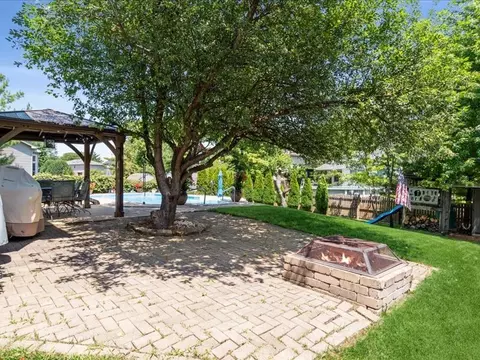 Exterior - 24902 W Ambrose Rd, Plainfield, IL 60585 photo 6 of 8