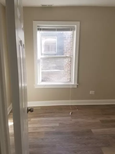 Bedroom - 331 W 76th St, Chicago, IL 60620 photo 2 of 3