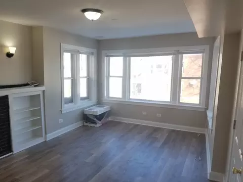 Living - 331 W 76th St, Chicago, IL 60620 photo 4 of 10
