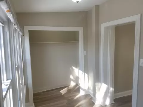 Entry Way - 331 W 76th St, Chicago, IL 60620 photo 3 of 3