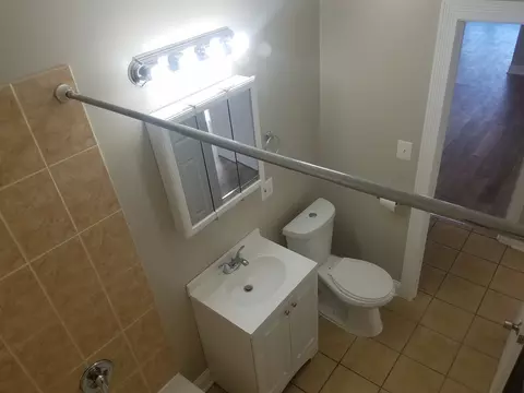 Bath - 331 W 76th St, Chicago, IL 60620 photo 2 of 2