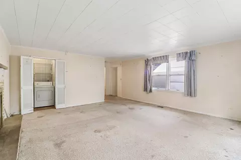 Living - 2206 Hawk Ln, Rolling Meadows, IL 60008 photo 5 of 5