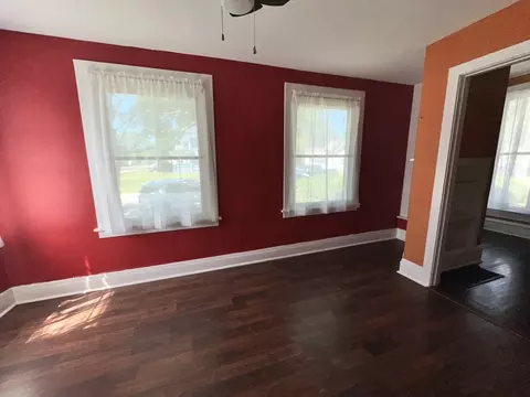 Living - 419-421 N Spring St, Elgin, IL 60120 photo 8 of 11