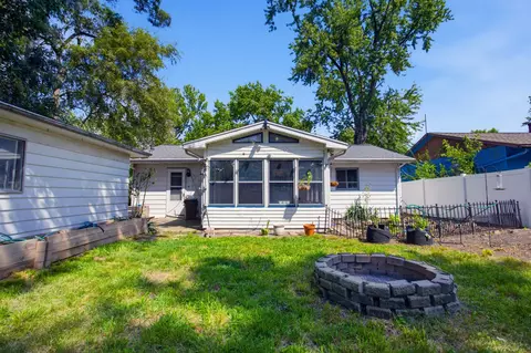 1709 Crescent Dr, Champaign, IL 61821 photo 17
