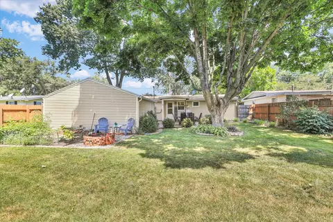 Exterior - 901 E Fairview Dr, Tuscola, IL 61953 photo 14 of 17