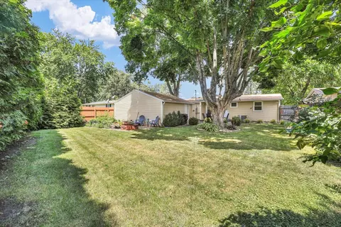 Exterior - 901 E Fairview Dr, Tuscola, IL 61953 photo 12 of 17