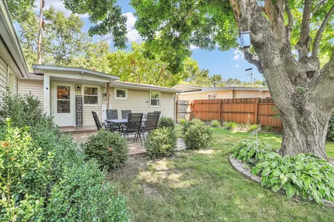 Exterior - 901 E Fairview Dr, Tuscola, IL 61953 photo 11 of 17