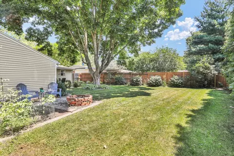 Exterior - 901 E Fairview Dr, Tuscola, IL 61953 photo 15 of 17