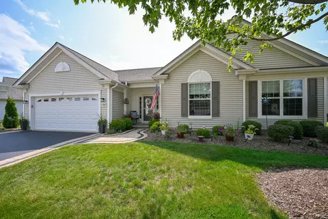 215 Honors Dr, Shorewood, IL 60404