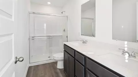 Bath - 1309 Foxglove Dr, Bartlett, IL 60103 photo 1 of 4