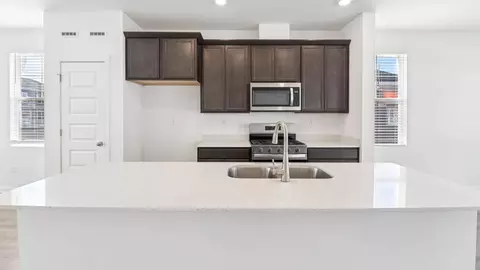 Kitchen - 1309 Foxglove Dr, Bartlett, IL 60103 photo 4 of 4