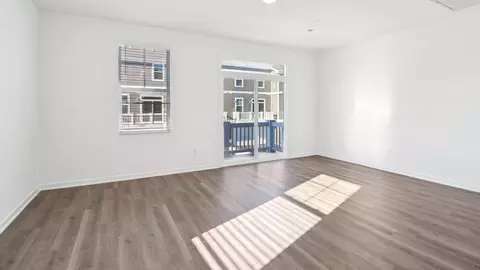Living - 1309 Foxglove Dr, Bartlett, IL 60103 photo 2 of 5