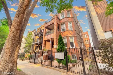 835 N Maplewood Ave #3R, Chicago, IL 60622