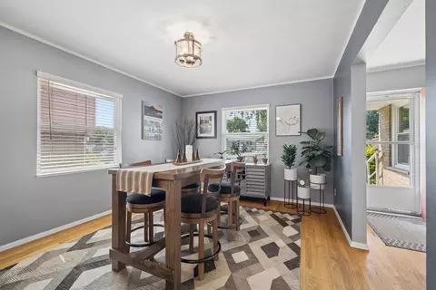 Dining - 620 E 10th St, Lockport, IL 60441 photo 2 of 2