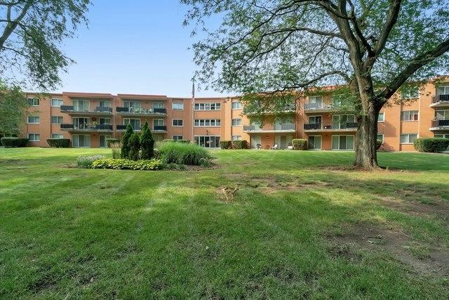 940 Holbrook Rd #6A, Homewood, IL 60430