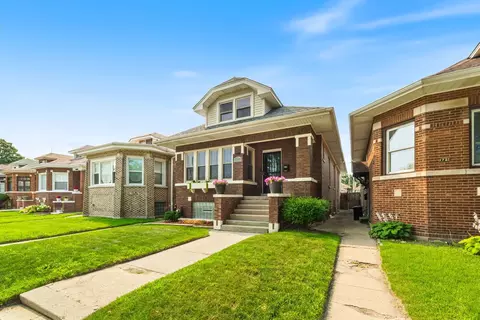 Exterior - 1725 E 84th St, Chicago, IL 60617 photo 2 of 4