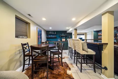 Dining - 1725 E 84th St, Chicago, IL 60617 photo 4 of 4