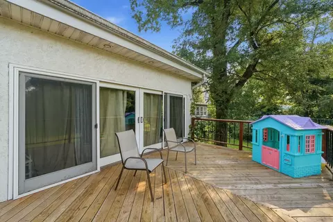 Exterior - 627 E Main St, Ottawa, IL 61350 photo 6 of 14