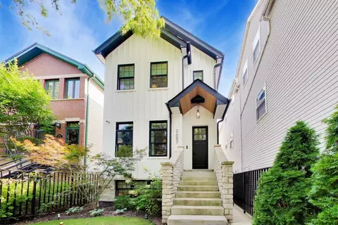 2657 W Belden Ave, Chicago, IL 60647