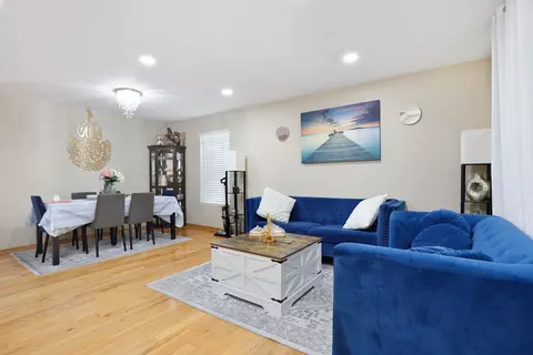 Living - 2306 Maple Ridge Dr, Plainfield, IL 60586 photo 3 of 4
