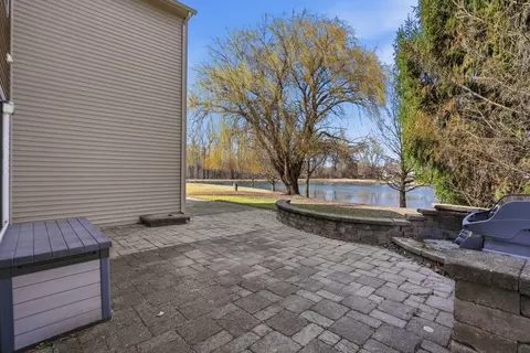 Exterior - 12312 Blue Iris Ln, Plainfield, IL 60585 photo 3 of 6