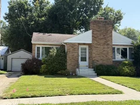 501 E Main St, Morrison, IL 61270 photo 2