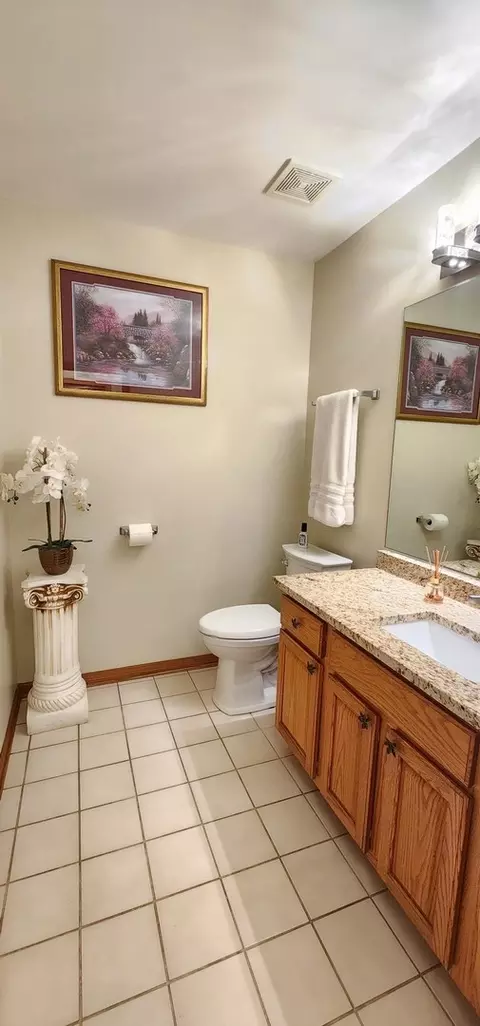 Bath - 7307 Atkinson Cir, Plainfield, IL 60586 photo 7 of 7