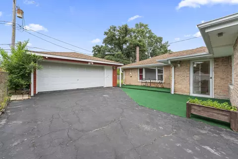 Exterior - 6940 Olympic Dr, Bridgeview, IL 60455 photo 2 of 3