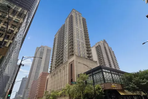 630 N State St #904, Chicago, IL 60654