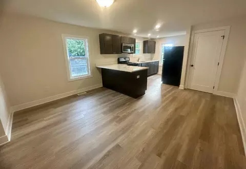 481 N Cottage Ave, Kankakee, IL 60901 photo 2