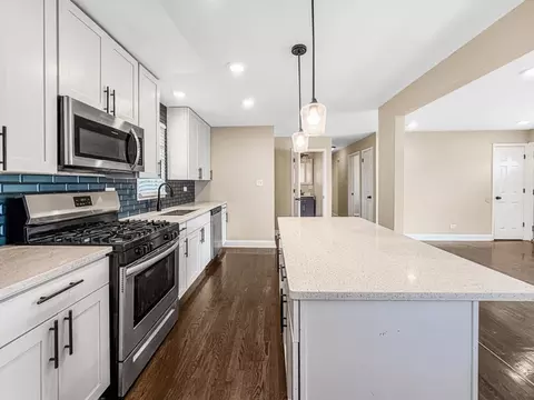 7241 Beloit Ave, Bridgeview, IL 60455 photo 4