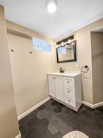 7241 Beloit Ave, Bridgeview, IL 60455 photo 11