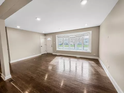 7241 Beloit Ave, Bridgeview, IL 60455 photo 5