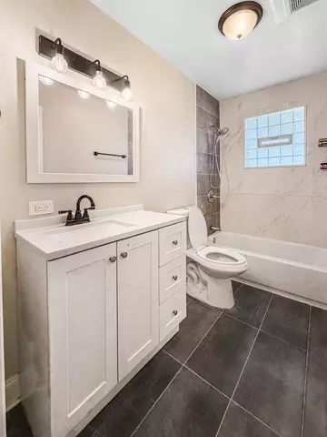 7241 Beloit Ave, Bridgeview, IL 60455 photo 7