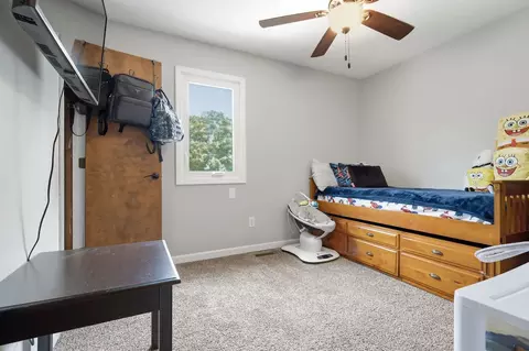 Bedroom - 2811 Phillip Pl, Bloomington, IL 61704 photo 1 of 4