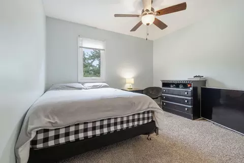 Bedroom - 2811 Phillip Pl, Bloomington, IL 61704 photo 2 of 4