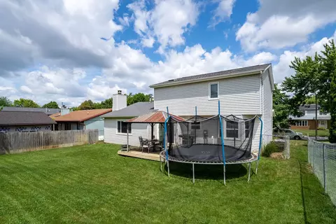 Exterior - 2811 Phillip Pl, Bloomington, IL 61704 photo 6 of 9