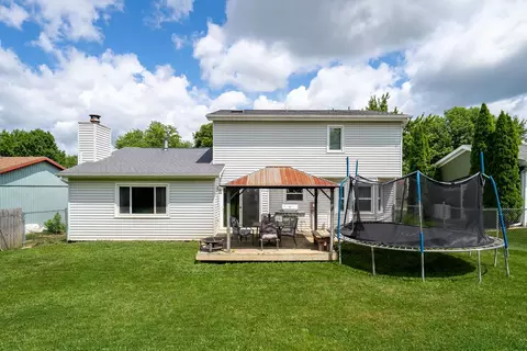 Exterior - 2811 Phillip Pl, Bloomington, IL 61704 photo 9 of 9