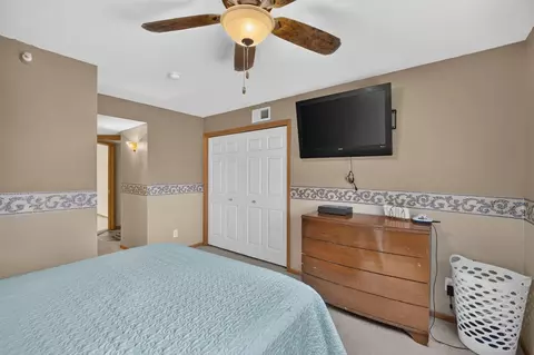 Bedroom - 3209 S 16th Ave #101, Eldridge, IA 52748 photo 4 of 4