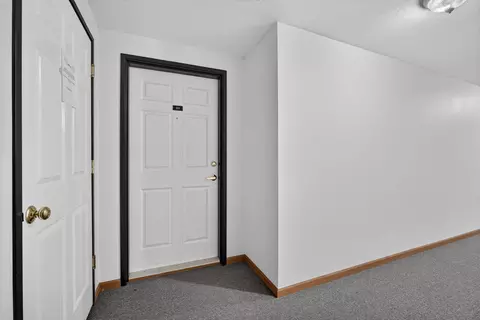 Entry Way - 3209 S 16th Ave #101, Eldridge, IA 52748 photo 1 of 2
