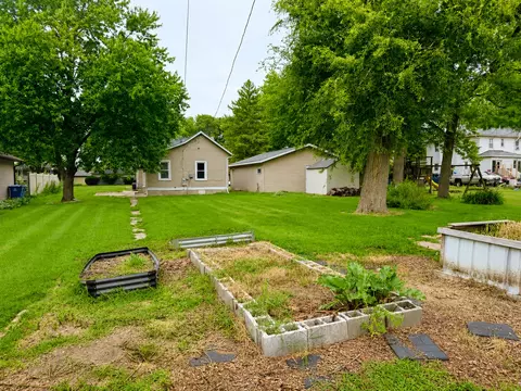 Exterior - 111 Maple Ave, Minonk, IL 61760 photo 5 of 5