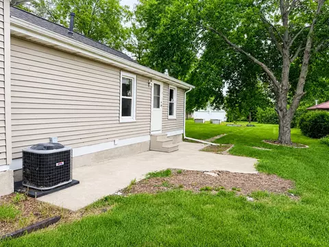 Exterior - 111 Maple Ave, Minonk, IL 61760 photo 3 of 5