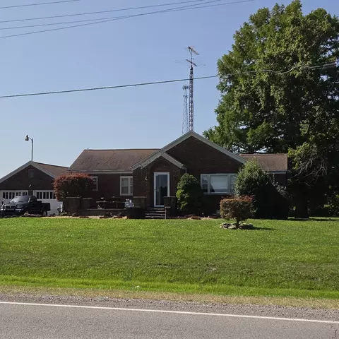 Exterior - 13448 Ewing Rd, Whittington, IL 62897 photo 2 of 6