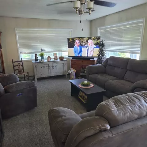 Living - 13448 Ewing Rd, Whittington, IL 62897 photo 2 of 2
